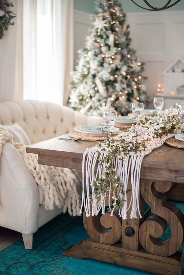 Living Room Farmhouse Christmas Tree Wallpaper