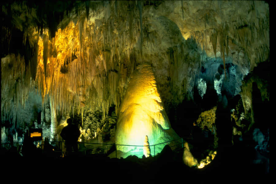 Majestic Stalactite Formations In Carlsbad Caverns National Park Wallpaper