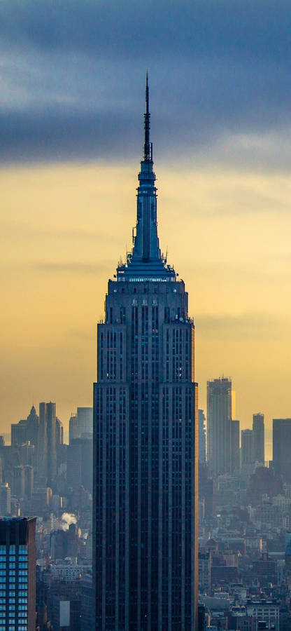 Majestic View Of The Empire State Building Wallpaper