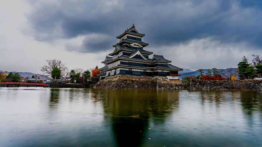 Matsumoto Castle Reflection Japan Wallpaper