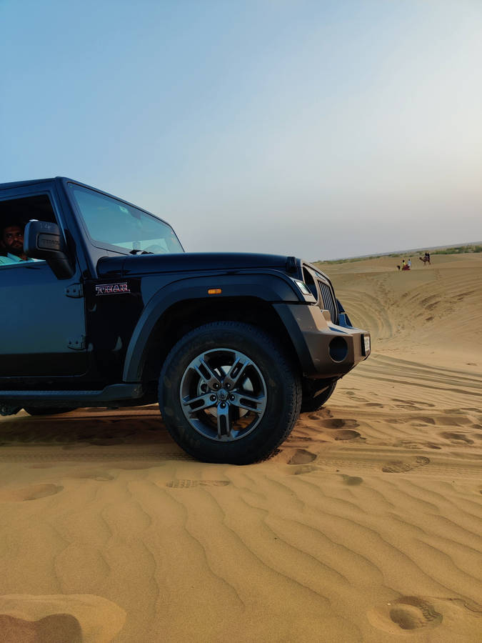 Matte Black Thar 4k Desert Wallpaper