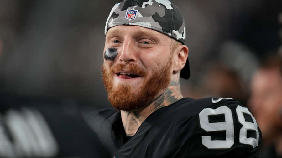 Maxx Crosby Nfl Defensive End For Raiders Wallpaper