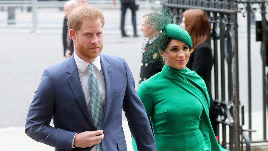 Meghan Markle Duchess In Green Wallpaper