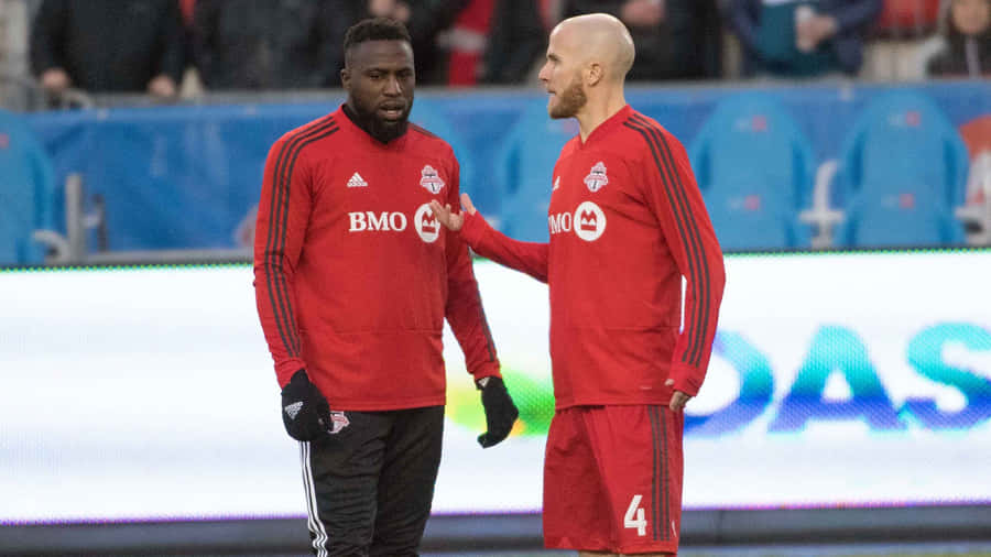 Michael Bradley Talks With Jozy Altidore Wallpaper