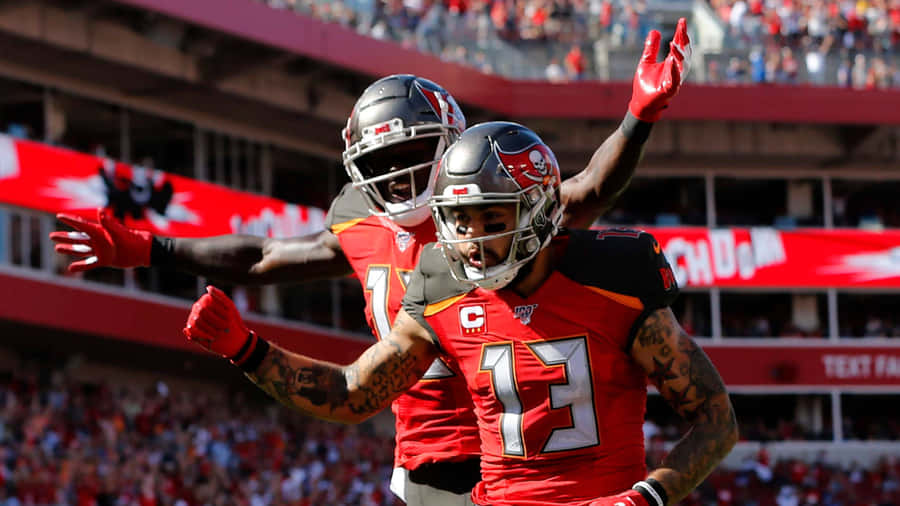 Mike Evans, Wide Receiver For The Tampa Bay Buccaneers Wallpaper