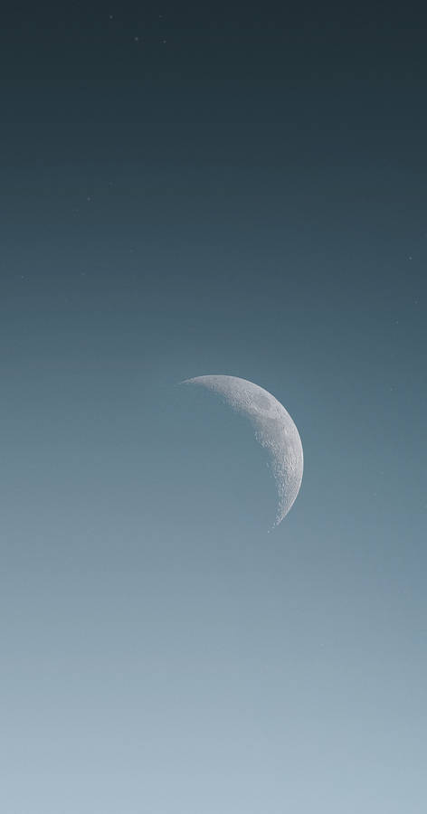 Minimalist Crescent Aesthetic Moon Wallpaper