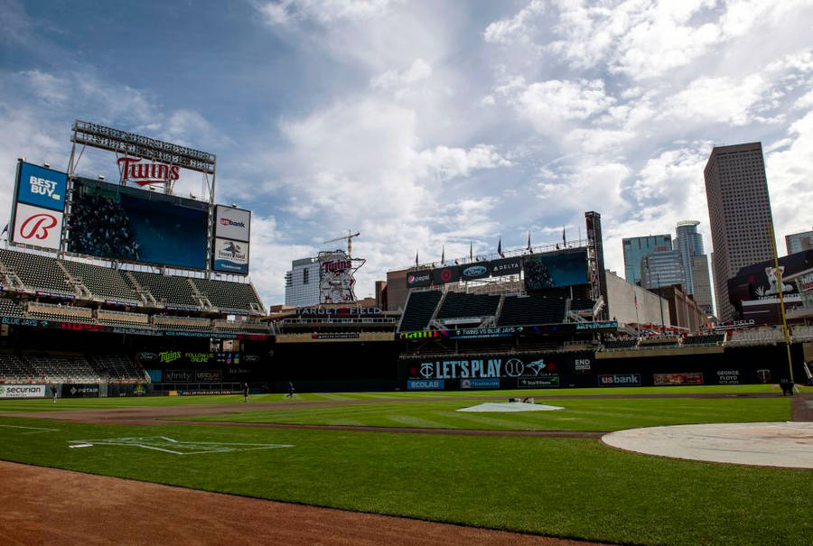 Minnesota Twins Baseball Field Wallpaper