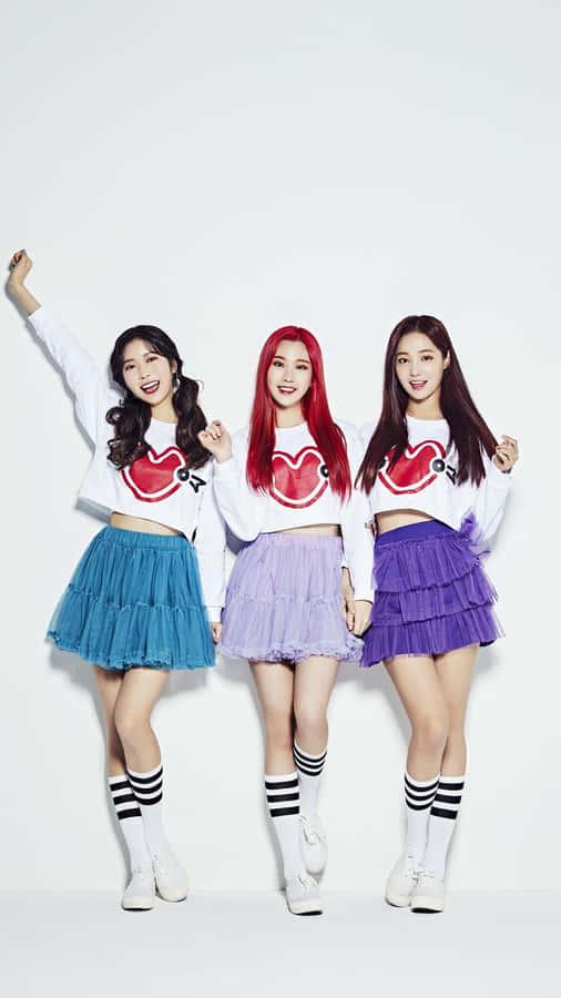 Momoland Members Posingin Colorful Outfits Wallpaper