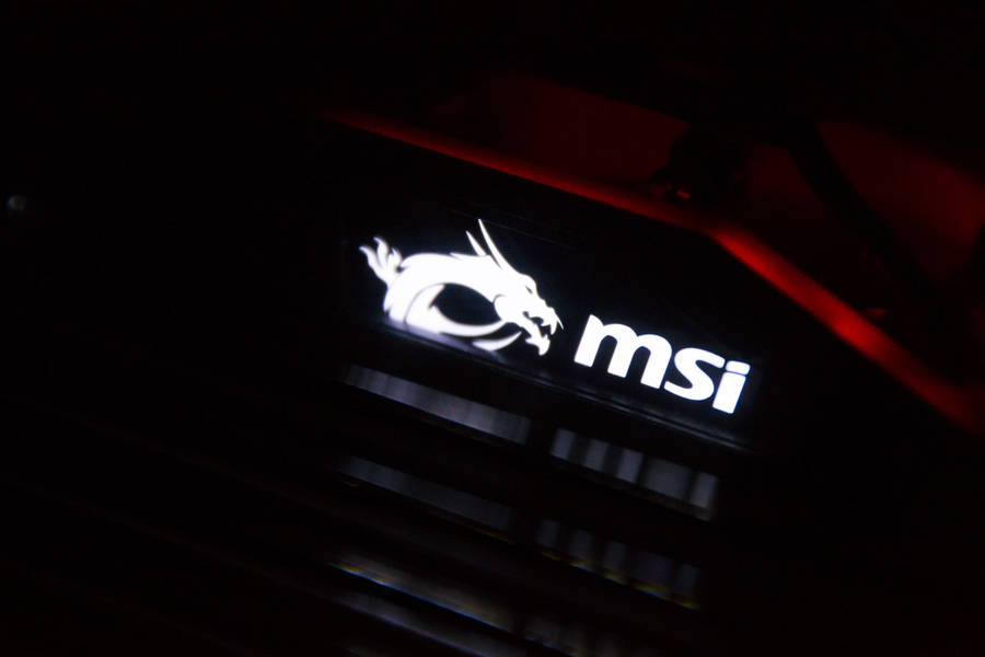 Msi 4k White Dragon Wallpaper