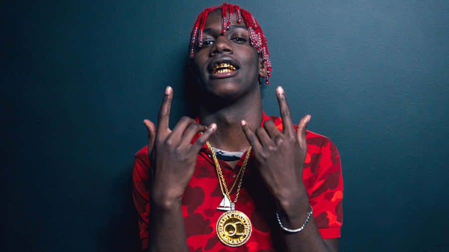 🛥 🎶 🔥 Music Icon Lil Yachty Waving Hi Wallpaper