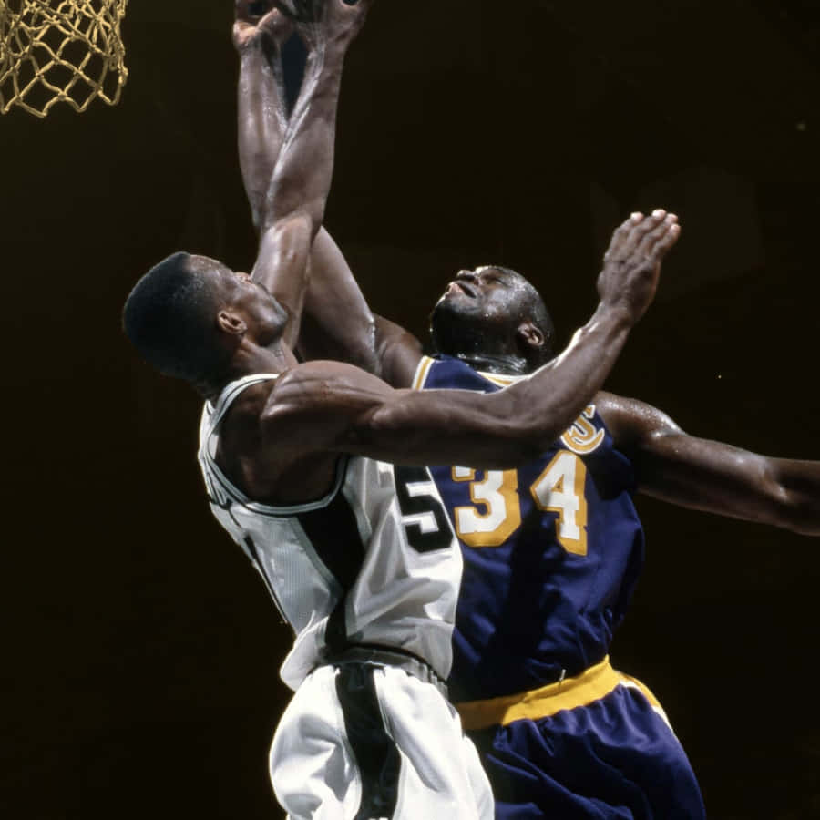 Nba Basketball Players Shaquille O'neal And David Robinson Wallpaper