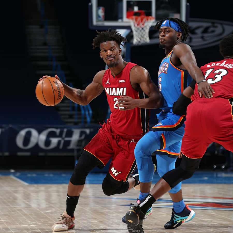 Nba Luguentz Dort Guarding Giannis Antetokounmpo Wallpaper