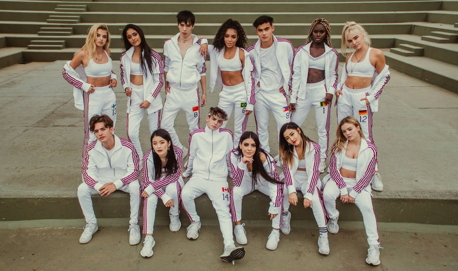 Now United All In White Wallpaper