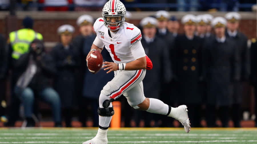 Ohio State University Qb Justin Fields Wallpaper