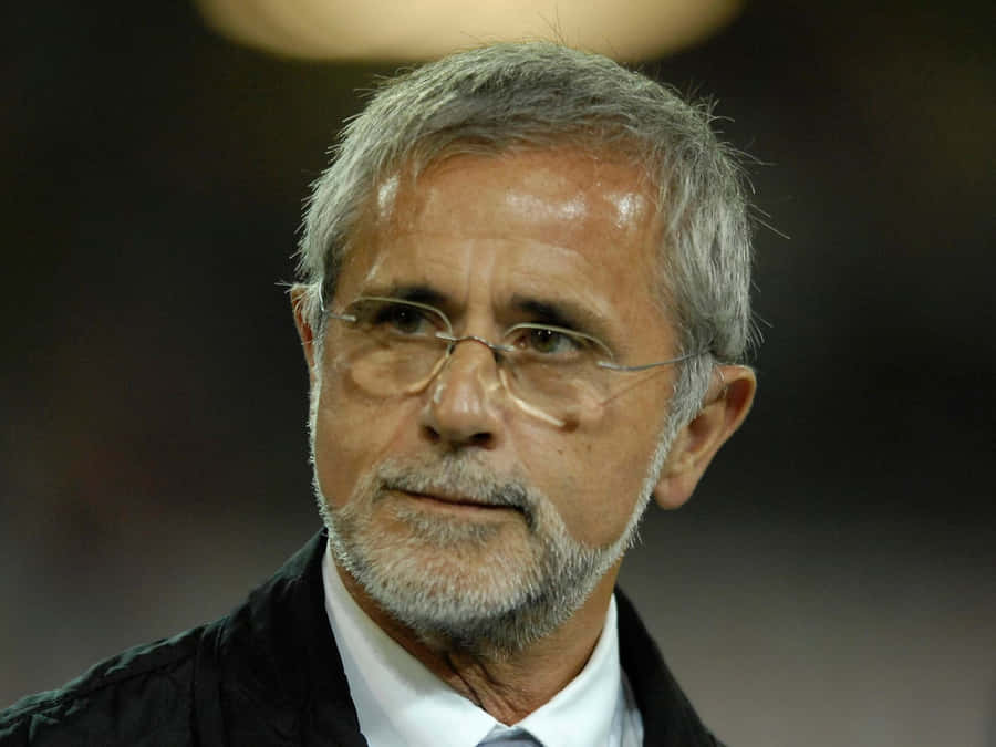 Old Gerd Muller Close Up Wallpaper