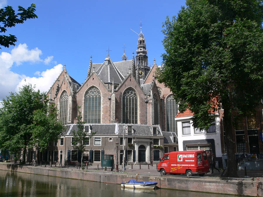 Oude Kerk Wide Shot Photography Wallpaper