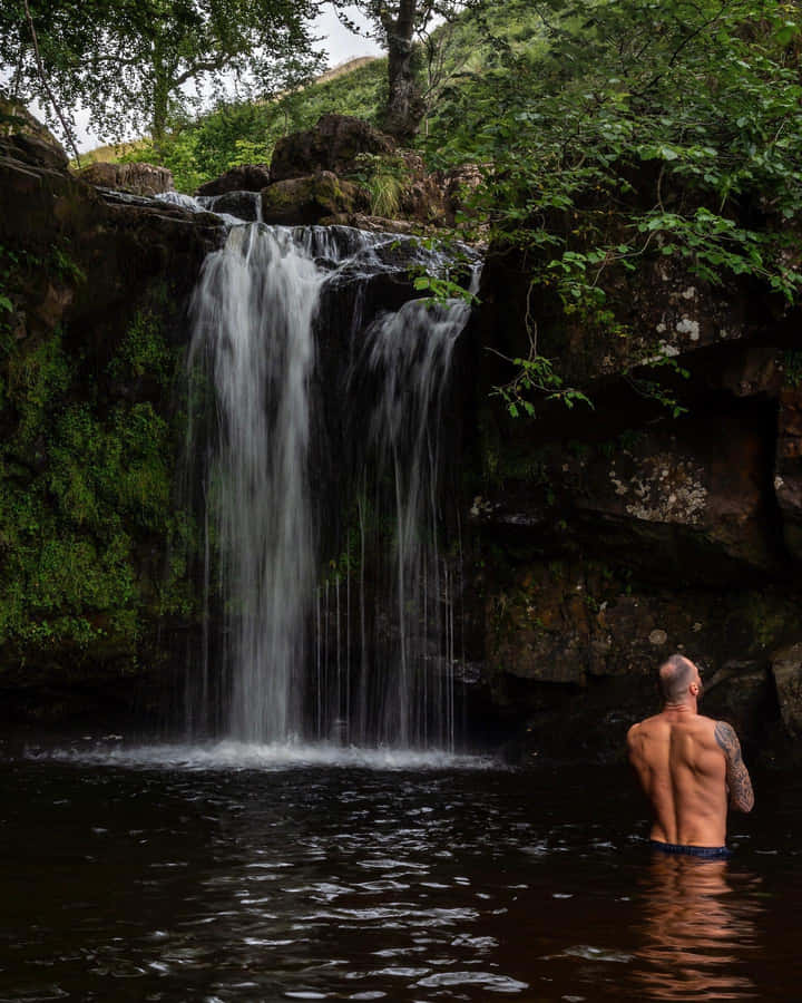 Paul Craig Bathing In River Wallpaper