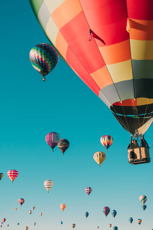 Pretty Hot Air Balloons Wallpaper