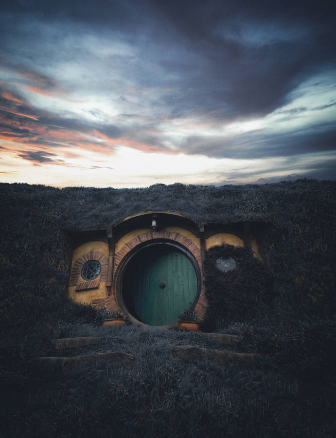 Preview Wallpaper Building, Door, Hobbiton Movie Set, New Zealand Wallpaper