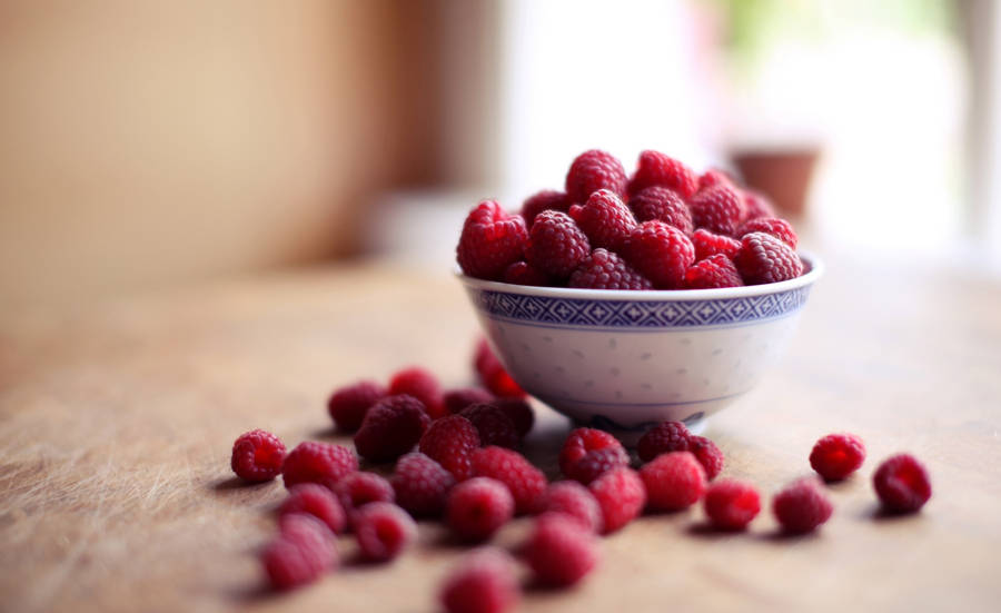Preview Wallpaper Food, Raspberry, Berry, Plate Wallpaper
