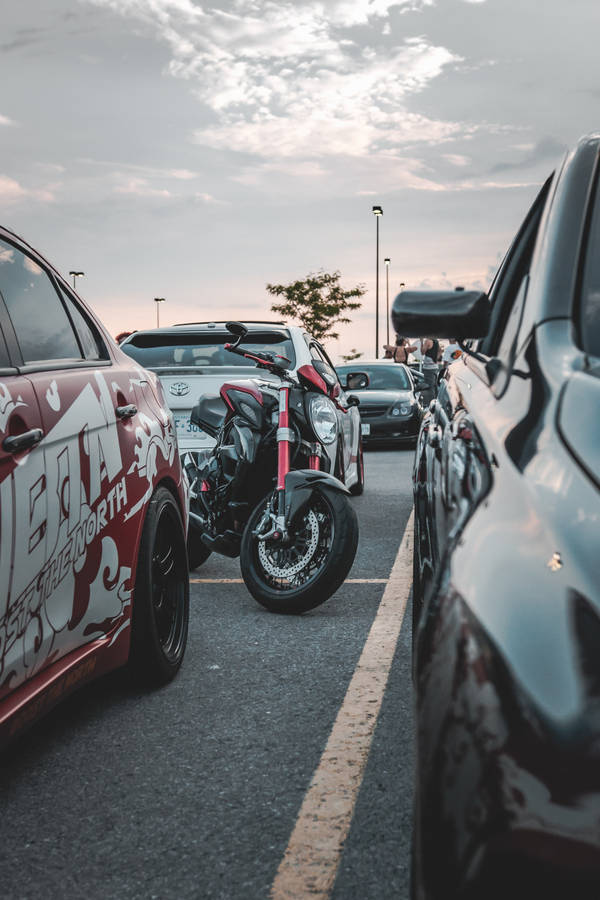 Preview Wallpaper Motorcycle, Bike, Cars, Parking Wallpaper