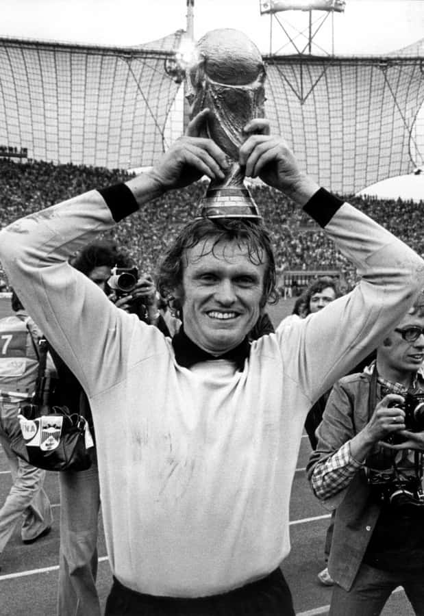 Professional Football Goalkeeper Sepp Maier 1974 Fifa World Cup Trophy Wallpaper