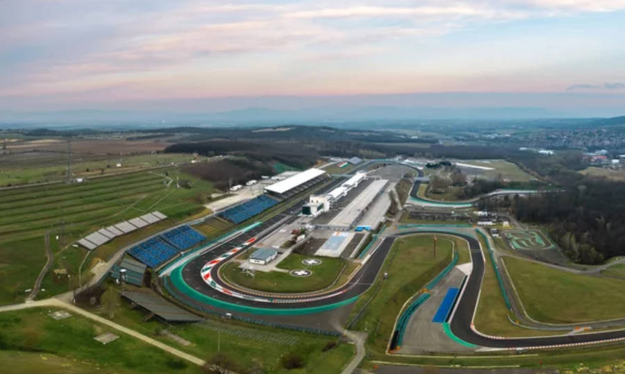 Race Track F1 4k Wallpaper