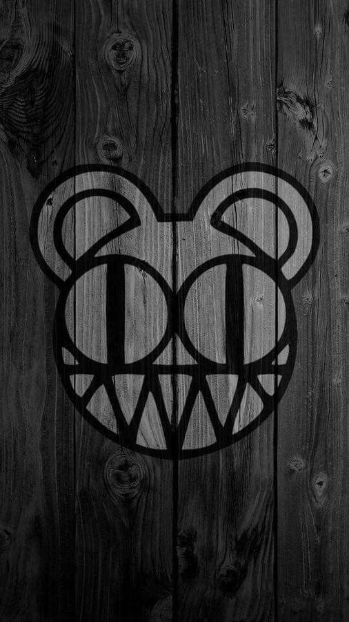 Radiohead Bear Head Wooden Surface Wallpaper