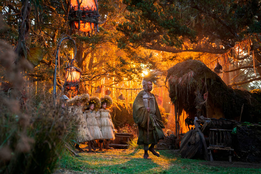 Rings Of Power Sadoc Burrows Wallpaper