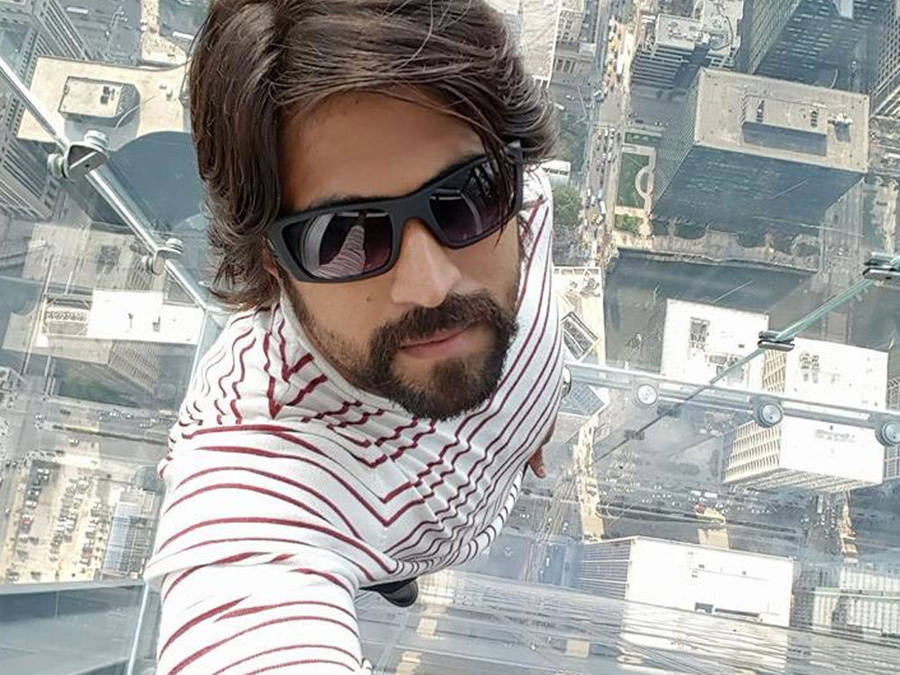 Rocking Star Yash Selfie Wallpaper