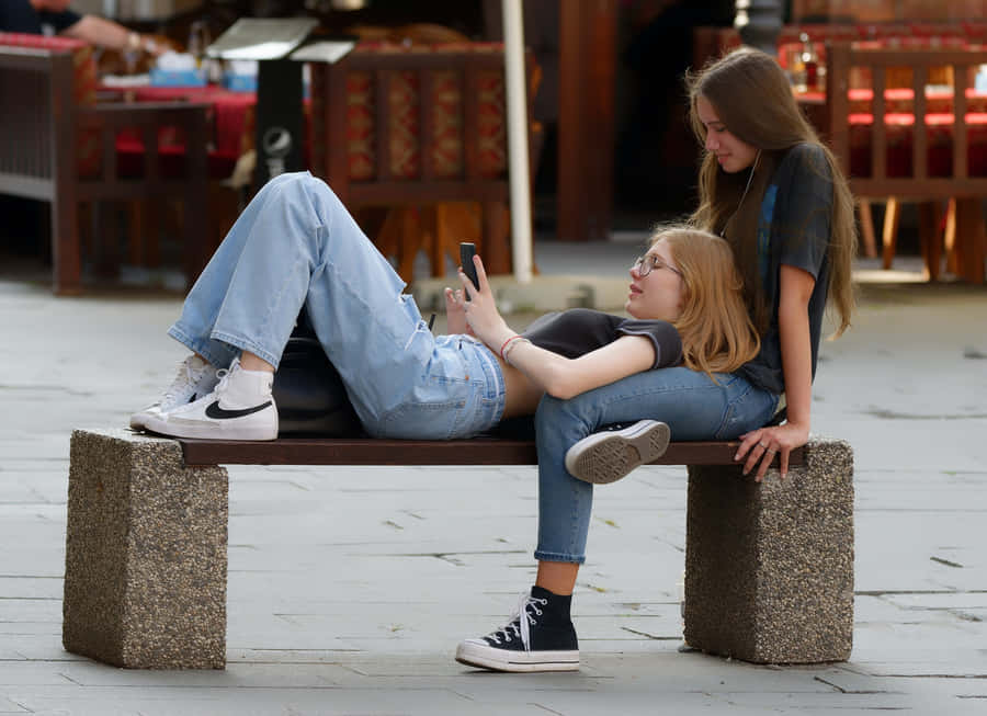 Romantic Date Of Mujeres Lesbianas Wallpaper