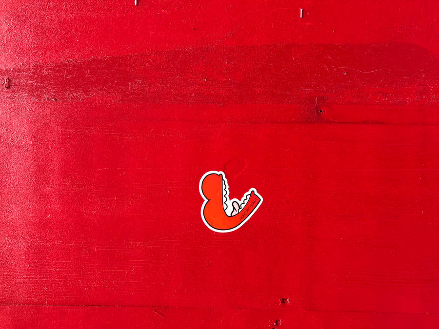 Romantic Embrace Of Lovey-dovey Couple On Valentine's Day Wallpaper