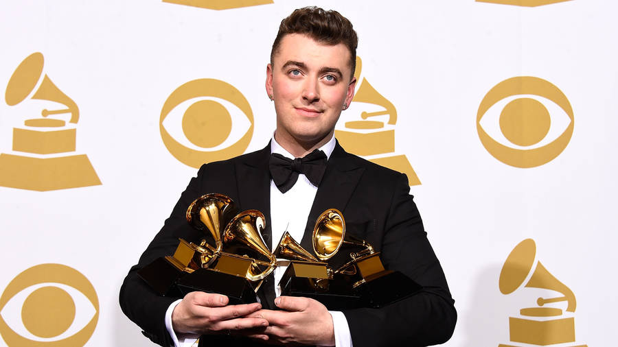 Sam Smith On Grammy Awards 2015 Wallpaper