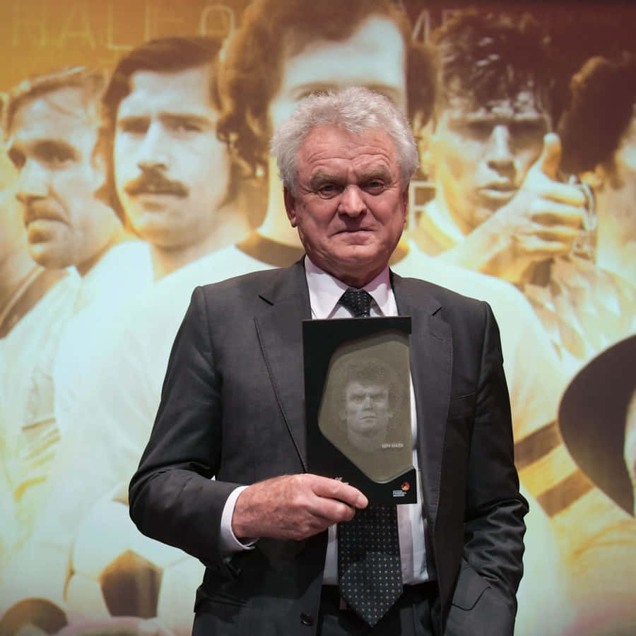 Sepp Maier 2019 Hall Of Fame Inauguration Wallpaper