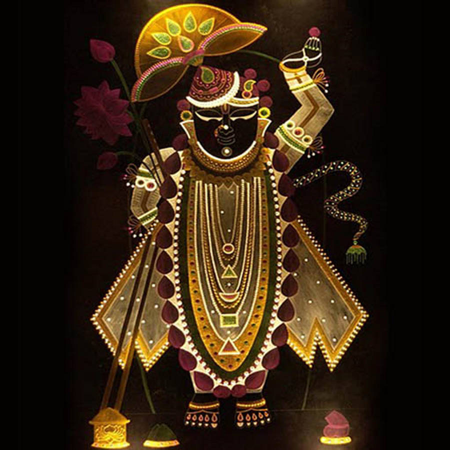 Shrinathji In Dark Backdrop Wallpaper