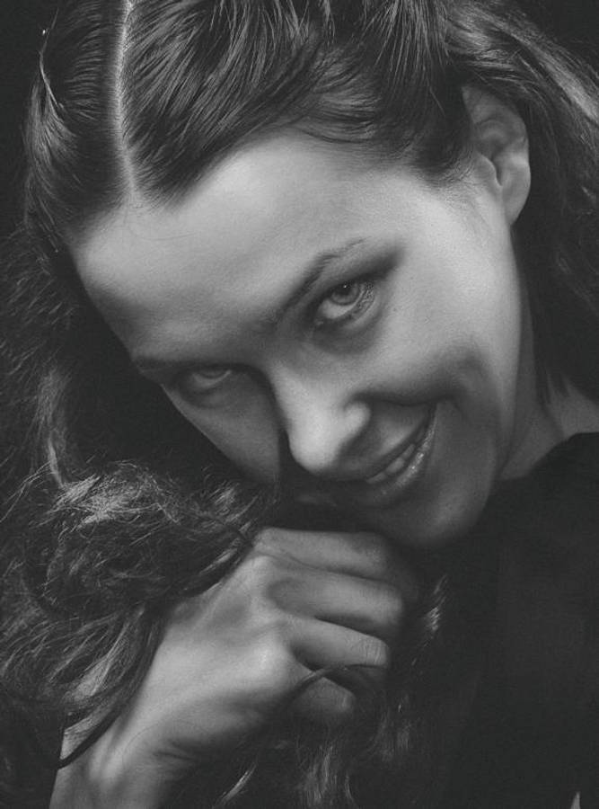 Shy Woman Black And White Portrait Wallpaper