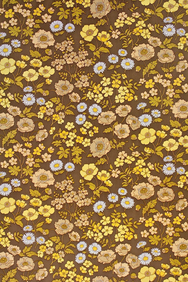 Small Yell And Orange Floral Pattern Wallpaper