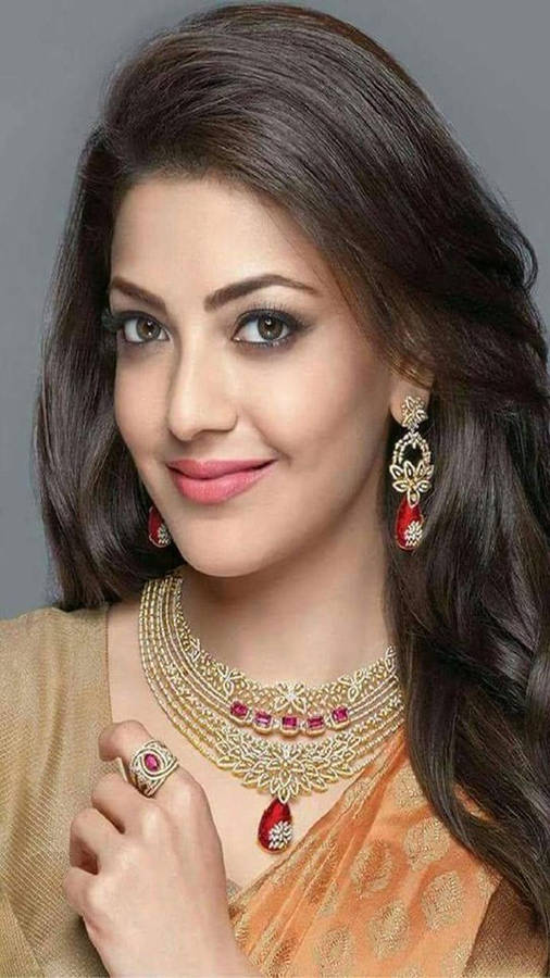 South Heroine Kajal Aggarwal Wallpaper