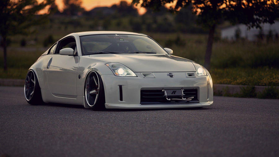 Sports Car Excellence: Nissan 350z Wallpaper