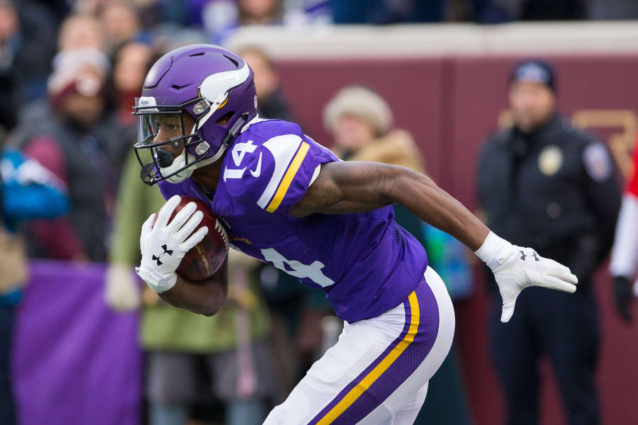 Stefon Diggs Minnesota Vikings Professional Quarterback Wallpaper