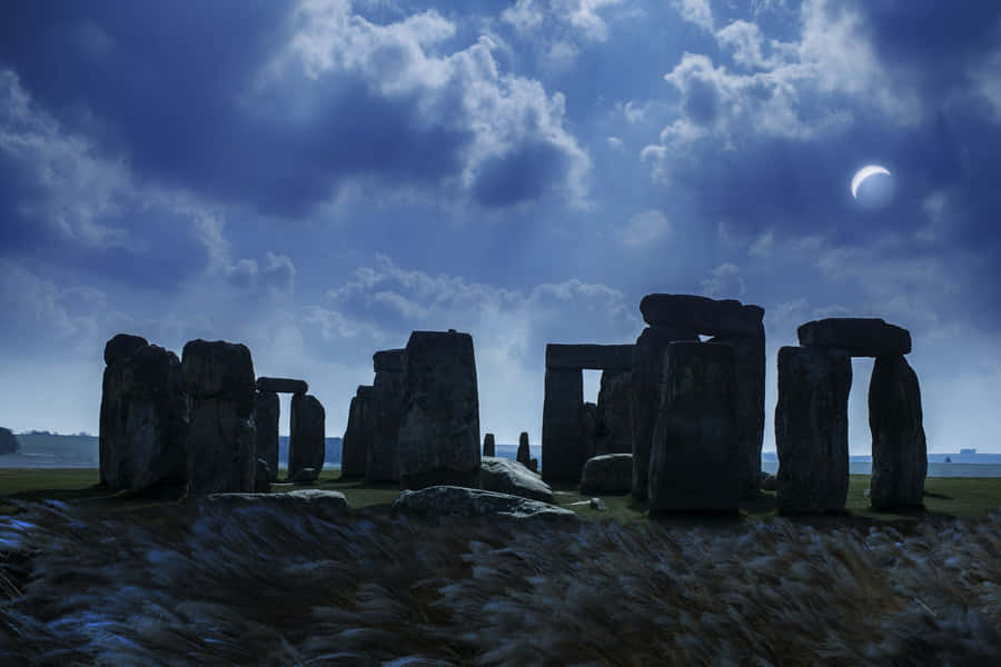 Stonehenge In Wiltshire England Wallpaper