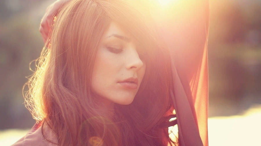 Sunshine Girl Wallpaper