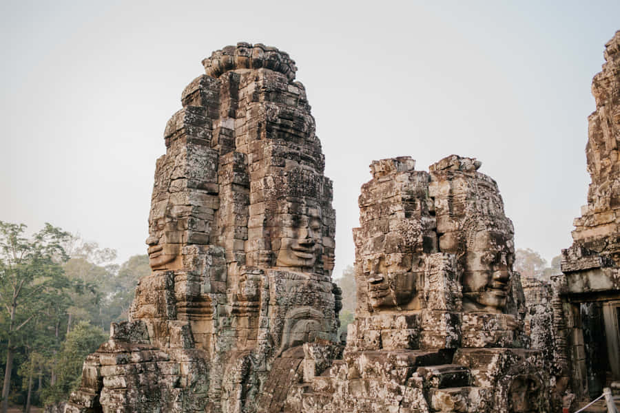 The Majestic Ruins Of Angkor Thom Wallpaper