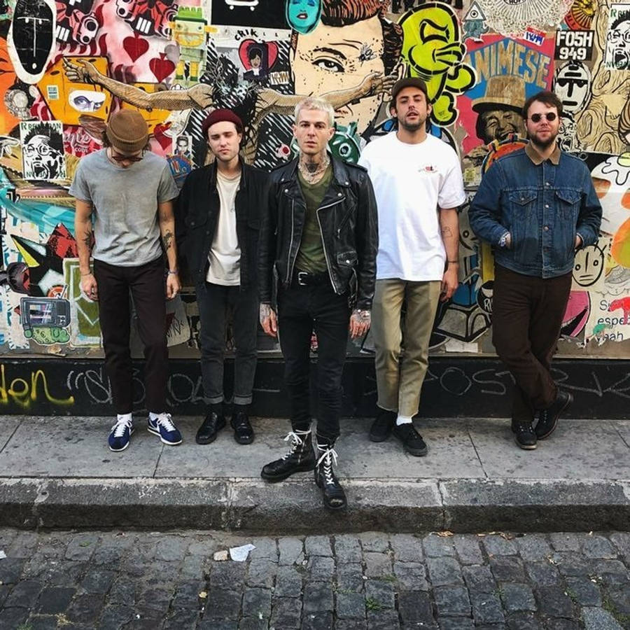 The Neighbourhood On Graffiti Wallpaper
