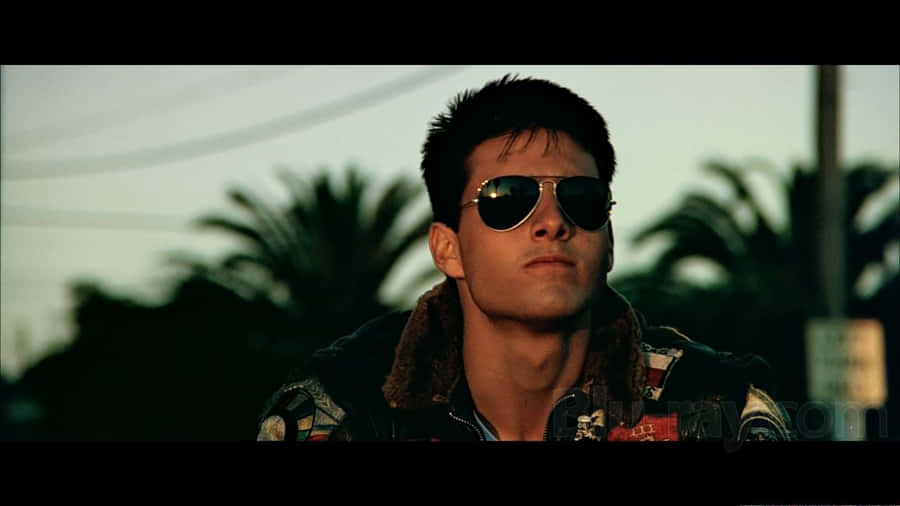 Top Gun Celebrity Tom Cruise Wallpaper