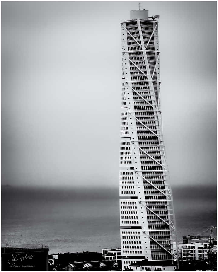Turning Torso Monochrome Wallpaper
