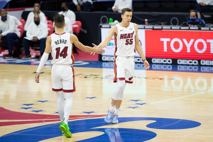 Tyler Herro Playing With The Miami Heat Wallpaper