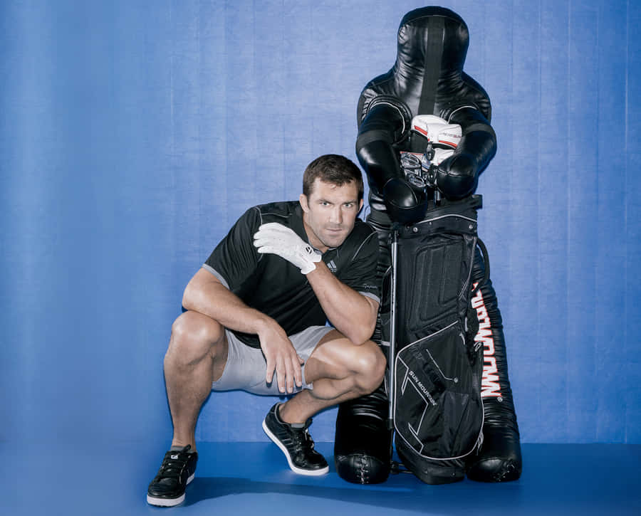 Ufc Champion Luke Rockhold Golf Digest Photoshoot Wallpaper