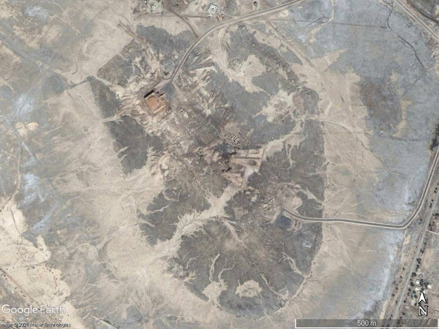 Ur Landfill Wallpaper