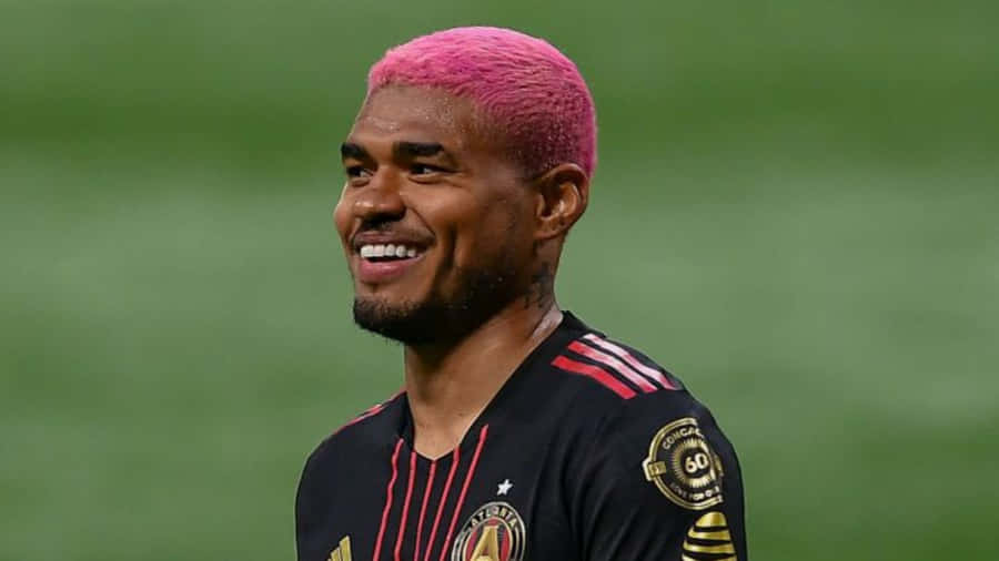 Venezuelan Football Player Josef Martinez Pink Hair Closeup Shot Wallpaper
